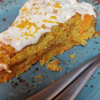 Pastís de pastanaga i coco, el millor de tot! at Green & Burger in Sant Feliu De Guixols