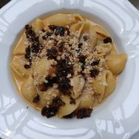 Caccio de pepe at Faubourg Daimant in Paris