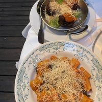 Meatballs  at Faubourg Daimant in Paris