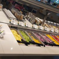 Multiple aisles of Salad Bar at Lazy Acres in Los Angeles