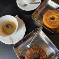 Bolo de banana (vegano) e milho (veggie)  at Coffee Lab  in Sao Paulo