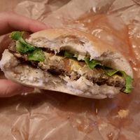 Vegan burger at Alternative Nomade in Bar-le-duc