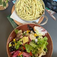 Insalata mista & fusilli casarecci aglio olio e peperoncino  at Che Pasta in Bellano