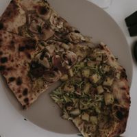 vegan pizza at Pappa Pizza in Copenhagen