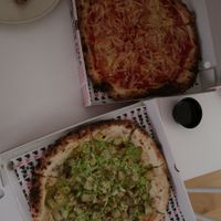 vegan pizza at Pappa Pizza in Copenhagen