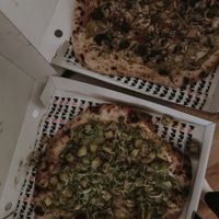 vegan pizza at Pappa Pizza in Copenhagen