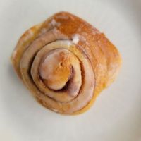 Vegan cinnamon roll #Veganuary at Cafe Kopi in Kailua