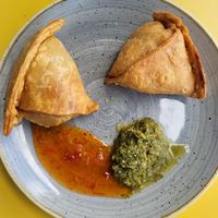 Samosas with chutney #Veganuary at Cafe Kopi in Kailua