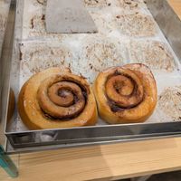 Cinammon rolls at Tonka Pastisseria Vegana in Barcelona