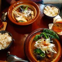 "Kin - fungi" curry soup (above) and "Kai - ocean" curry soup (below). at NEWORDER in Osaka