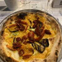 Vegan pizza   at Le Quinte in Catania
