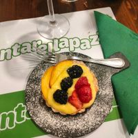 Crostatina con crema pasticcera agli agrumi e frutta di stagione at La Puntarella Pazza in Rome