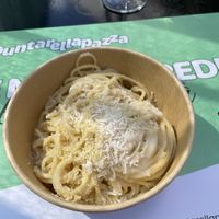 Cacio e pepe  at La Puntarella Pazza in Rome