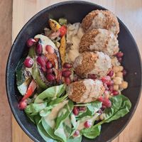 Falafel bowl at Brothers Amstetten in Amstetten