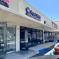 Shop Front  at Beach Bowls Acai Cafe in Redondo Beach