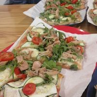 vegan pizza at Primo Basilico in Lisbon