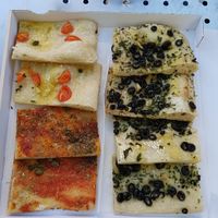 Various vegan foccacias at Primo Basilico in Lisbon