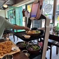 Roboter  at Vegan Kitchen - 비건 키친 in Seoul