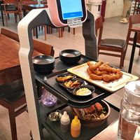 Robot serving food at Vegan Kitchen - 비건 키친 in Seoul