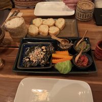 Discovery platter with garlic bread   at Yuni Yupoun  in Luang Prabang