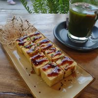 Matcha goji tea and fried tofu. Delicious but expensive at Samui Health Shop by Lamphu in Koh Samui