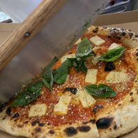 Die „mit Mozza"  at Planty Pizza in Vienna