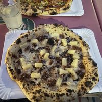 „Die mit Ananas"  at Planty Pizza in Vienna