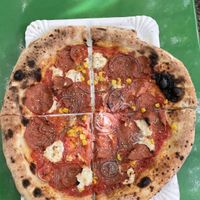 Die mit Salami  at Planty Pizza in Vienna