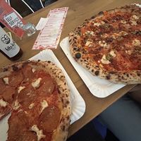   at Planty Pizza in Vienna