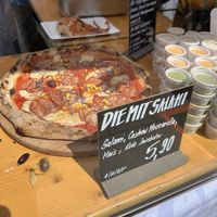 Die mit Salami 5,90€  at Planty Pizza in Vienna