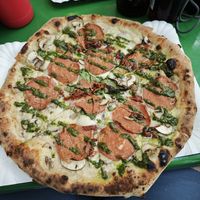 The Schwammerl Pizza, but with extra Salami at Planty Pizza in Vienna