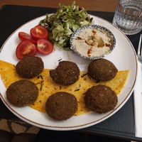 Plato de falafel at Resto Han in Istanbul