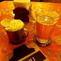 Cerveja e drink de gengibre at Galpão 89 in Ouro Preto