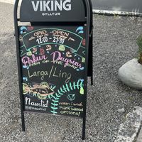 They advertise plant based options and they deliver  at Naustið in Husavik