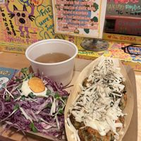 Sui miei takoyaki avevo fatto mettere anche il formaggio vegano   at OKO Takoyaki in Osaka