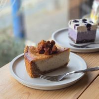  at 令月 ReyGetsu Vegan Cake Shop in Ikoma