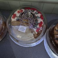 It's like visiting your grandma 🥺 the strawberry & cherry cake was so delicious 🍓🍒💕 at Cafe 25 in Blackpool