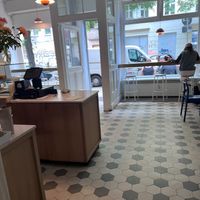 window seating at Sfera in Berlin
