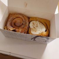 Classic and carrot cake roll at Cinnamood in Frankfurt