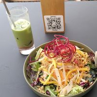 Zum Größenvergleich at Project Vegan in Koblenz