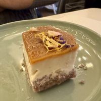 Karamell-Cheesecake (angebissen 😅)  at Vegan Vibes in Berlin