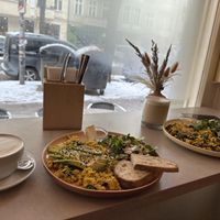 Scrambled Tofu with avocado (left) and with mushrooms (right)  at Vegan Vibes in Berlin