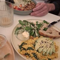 Macha Bowl and Scrambled Tofu with Avocado at Vegan Vibes in Berlin