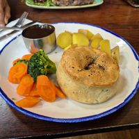 Vegan mushroom and ale pie at The Boathouse in Cambridge