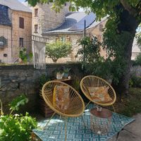 Terrasse at Les Oiseaux Voyageurs in Montbazens