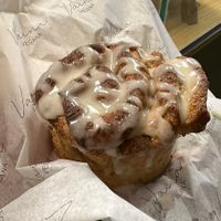 Rol de canela   at Vaina Vegana in Naucalpan De Juarez