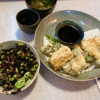 Hijiki Salad (11 CHF) + Vegetable Tempura (15 CHF)  at Izakaya Nozomi in Luzern