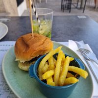 Vegan Burger at O Encontro Gastrobar in Pontevedra