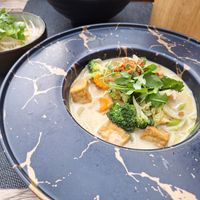 Groene curry met noodles at Better than Hungry - Antwerp in Antwerpen