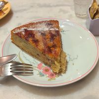 Vegan Apple pie at Torteria Olsen in Turin